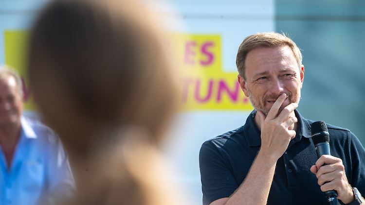 Sein Erfolg stellt FDP-Chef Lindner vor neue Überlegungen.