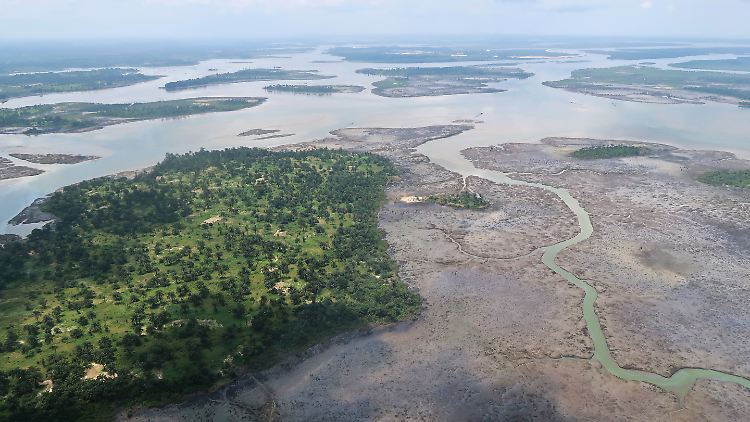 Immer wieder kommt es im Niger-Delta zu Verschmutzungen als Folge der Ölförderung.