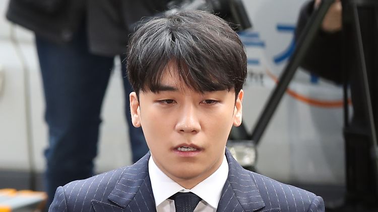 Das Gericht verurteilte Seungri zu drei Jahren Gefängnis.