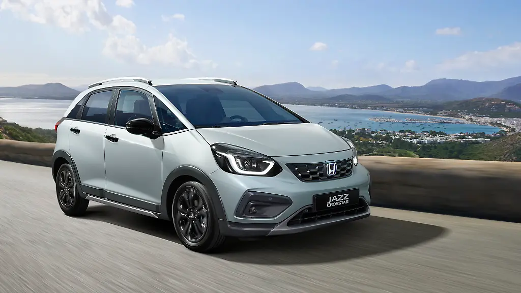 23YM-Jazz-Crosstar-Front