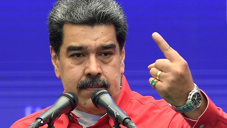 Venezuelas Regierung unter Staatschef Maduro weist die Anschuldigungen von sich.