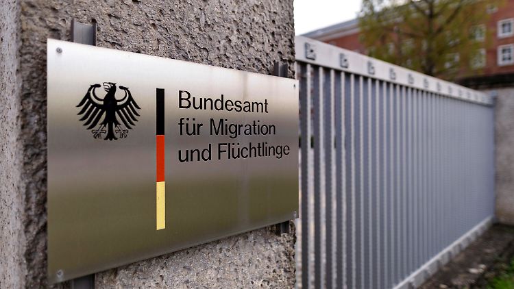 Die Behörde wartet derzeit auf einen neuen Sicherheitsbericht des Auswärtigen Amtes.