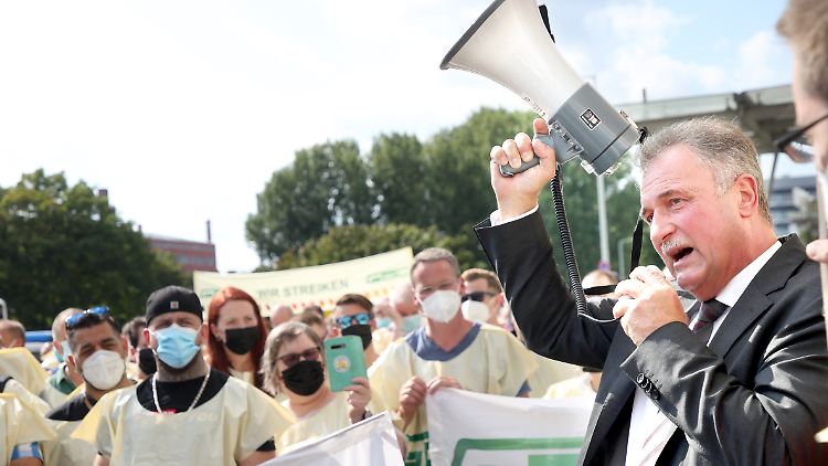 Für kommenden Dienstag kündigte Claus Weselsky einen Protesttag vor der Bahn-Zentrale in Berlin an.