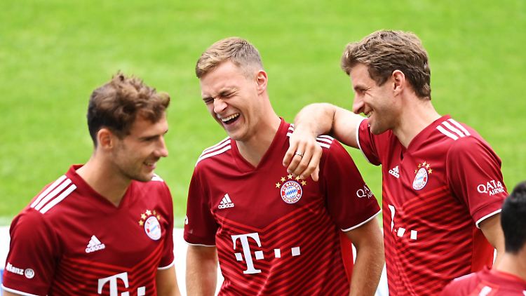 Kimmich, das "Mentalitätsmonster", zwischen den anderen Leistungsträgern.