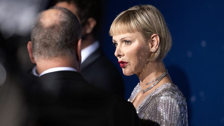 Fürstin Charlène kann ihre Heimat Südafrika nicht verlassen.