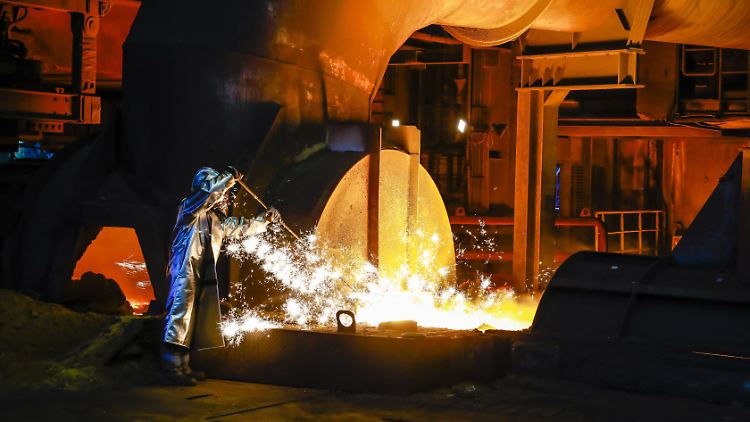 Die Umbau Richtung Klimaneutralität trifft Thyssenkrupp mitten in der Restrukturierung.