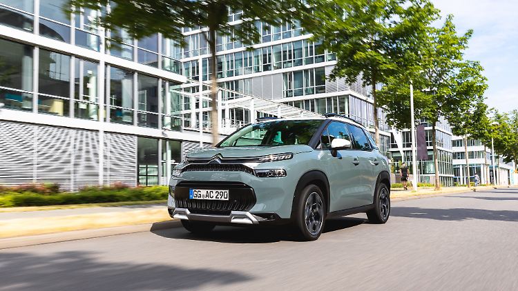 Den Citroën C3 Aircross gibt es noch mit einem 110 PS starken Diesel ab etwa 23.000 Euro.