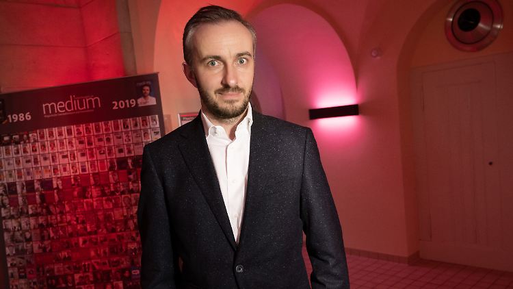 Der Bremer Jan Böhmermann hat ein Herz für Köln-Ehrenfeld.