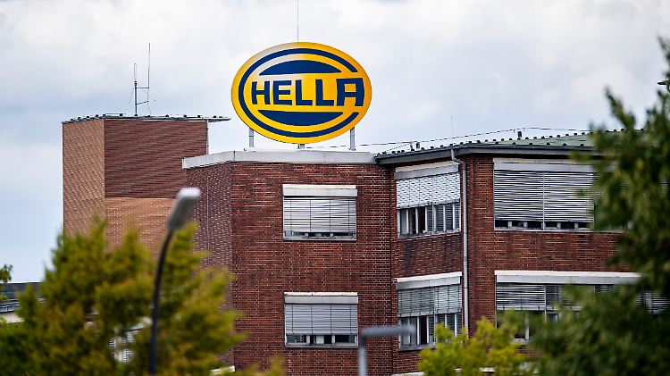 Hella fährt künftig unter französischer Führung.