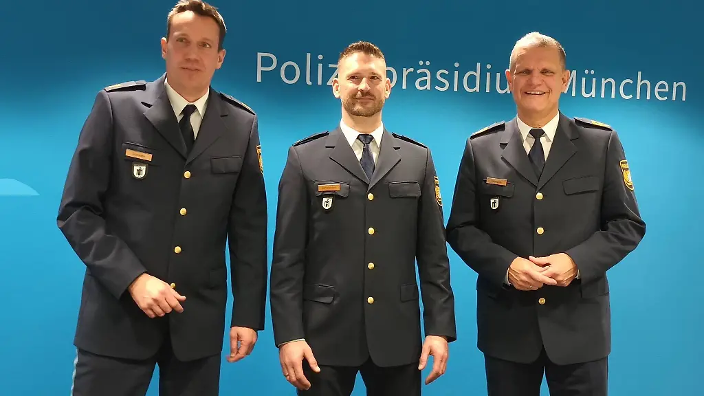 Der-alte-Pressesprecher-der-neue-und-ihr-Chef