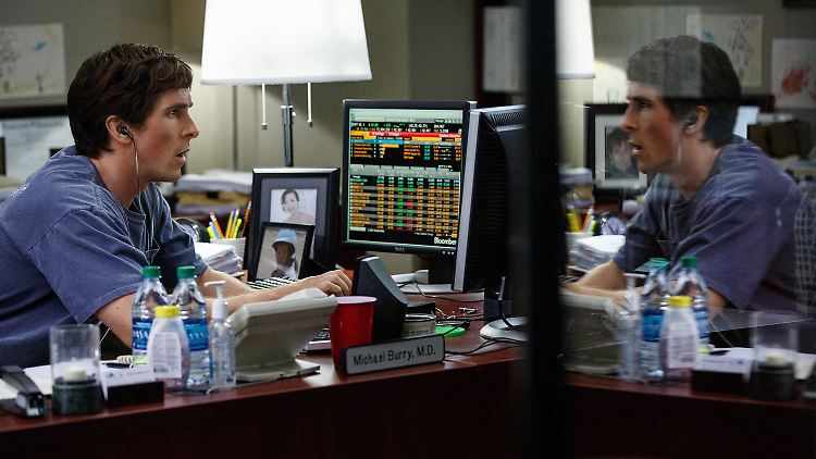 Allein gegen die ganze Finanzindustrie: Burry - gespielt von Christian Bale - im Film "The Big Short".