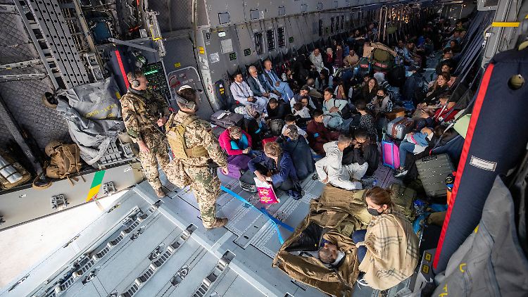 Am Dienstag flog die Bundeswehr Schutzbedürftige aus der afghanischen Hauptstadt Kabul nach Taschkent.