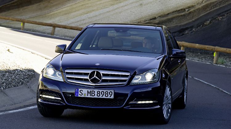 Vier Jahre nach der Premiere schiebt Mercedes ein umfangreiches Update für die C-Klasse nach. 