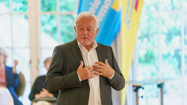 Das größte außenpolitische Desaster seit Bestehen der Bundesrepublik: FDP-Vize Kubicki meint, das sei ein guter Grund für einen Rücktritt der Regierungsspitze.