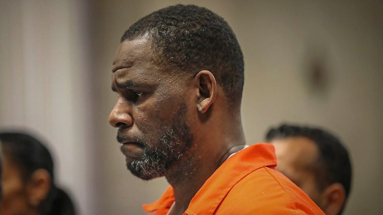 Seit zwei Jahren sitzt R. Kelly bereits in Untersuchungshaft.