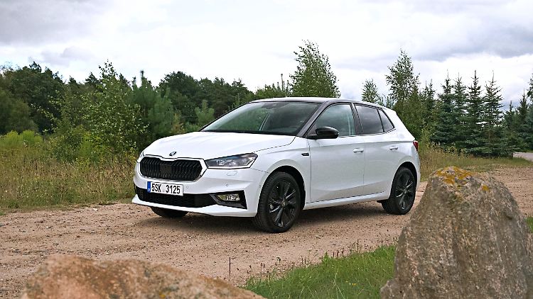 Der neue Skoda Fabia kommt optisch deutlich dynamischer daher als sein Vorgänger.