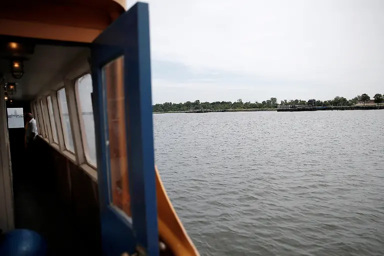 2016-06-27T120000Z-329945072-S1AETMJTPHAA-RTRMADP-3-NEW-YORK-POTTERS