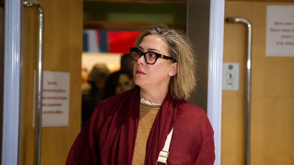 d865a44c02a242f21e303d746853104a