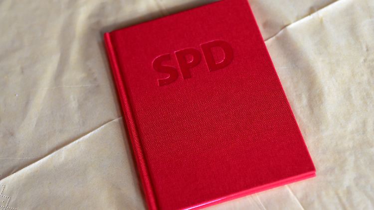 Seriös wie ein Diplomatenpass.