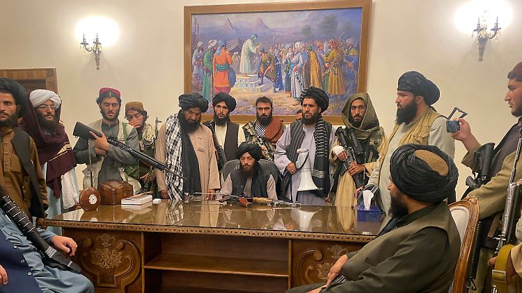 Zumindest verbal geben sich die Taliban gemäßigter als früher. Ob es dabei bleibt, ist völlig unklar.