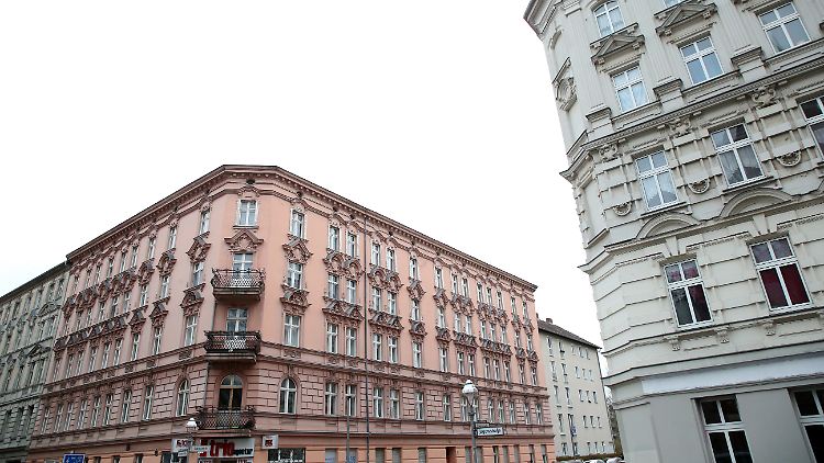 Vermieter nutzten während des Mietendeckels verstärkt private Kontakte, berichtet das IW. 