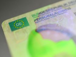 Personalausweis und Reisepass: Ausweiskopie gefordert? - So schützen Sie Ihre Daten