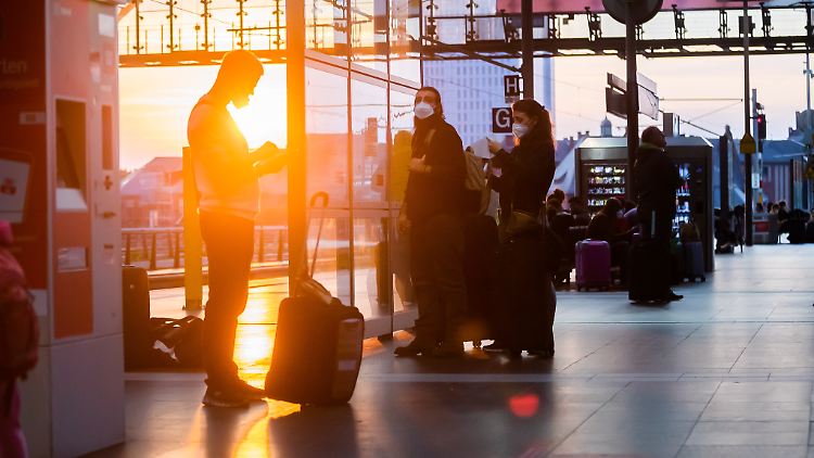 Millionen Bahn-Reisende dürften ab Montag vom Streik betroffen sein.