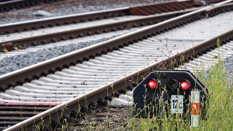 Der Zugverkehr ist durch den GDL-Streik zurzeit eingeschränkt.