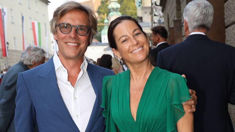 Glückliches Lächeln: Birgit Lauda und Marcus Sieberer bei den Salzburger Festspielen.