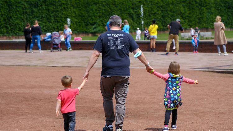 Für eine Kindergrundsicherung sprechen sich in ihren Wahlprogrammen SPD, Grüne und Linke aus.
