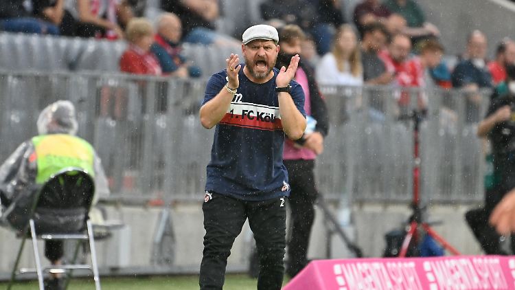 Steffen Baumgart ist immer lautstark und mit vollem Engagement dabei.