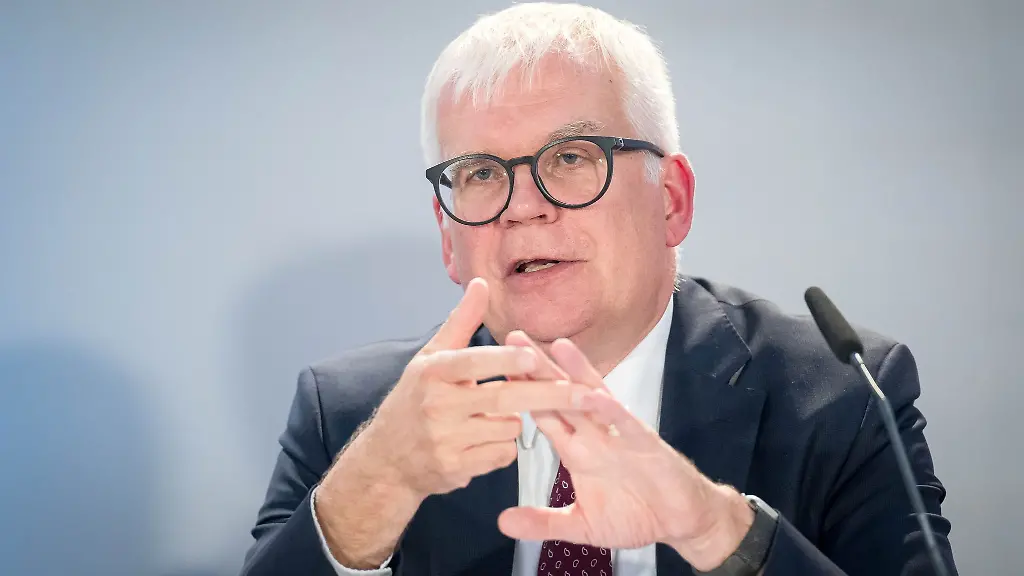 Sachsens-Finanzminister-Hartmut-Vorjohann-CDU-fuerchtet-dass-Sachsen-in-Zukunft-weniger-Foerdermittel-von-der-EU-bekommen-koennte