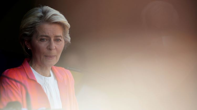 Untätigkeitsklage gegen von der Leyen: Die EU-Kommissionschefin wartet noch auf einen Spruch des EU-Gerichts.