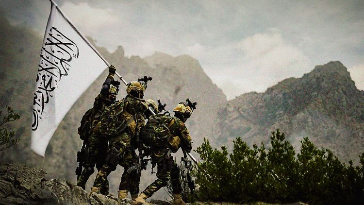"Badri 313"-Kämpfer stellen das berühmte US-Foto nach der Schlacht um Iwojima nach. 