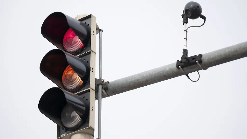 Nach-dem-Aus-der-Ampel-Regierung-im-Bund-verzeichnen-die-Thueringer-Landesverbaende-von-SPD-FDP-und-Gruenen-Neueintritte-Symbolfoto