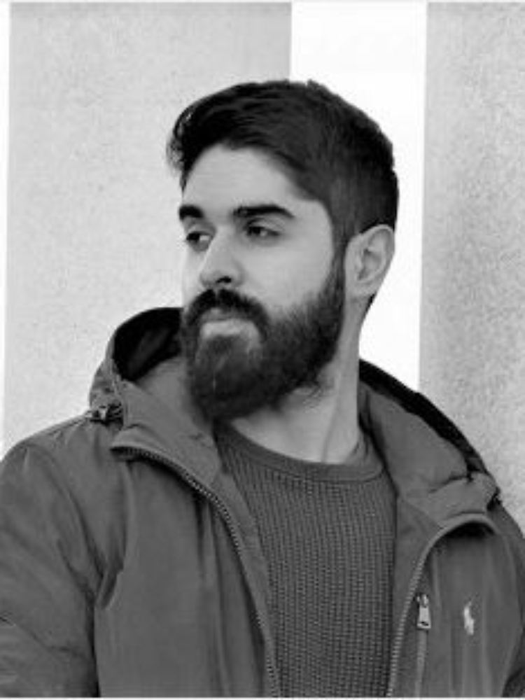 Emran Feroz ist Journalist und Autor. Gerade ist sein Afghanistan-Buch "Der längste Krieg. 20 Jahre War on Terror" erschienen.