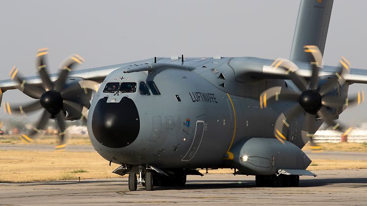 Mit ihren Transportflugzeugen vom Typ Airbus A400M flog die Bundeswehr mehr als 5300 Menschen aus Kabul aus.