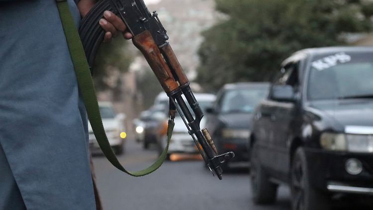 Die radikal-islamischen Taliban kontrollieren Kabul, aber der Flughafen steht laut US-Verteidigungsministerium weiter unter Kontrolle der US-Armee.