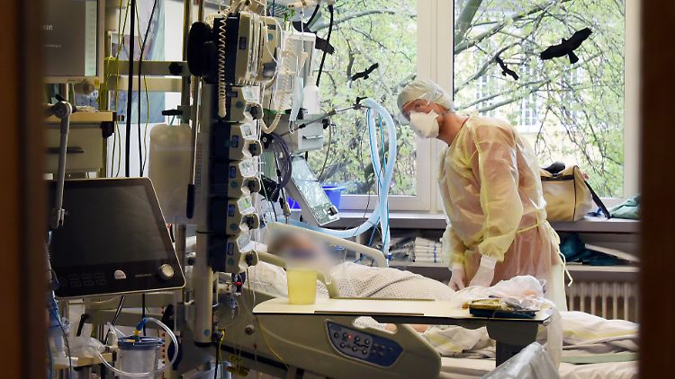 Intensivstation des Krankenhauses St. Barbara in Halle an der Saale.