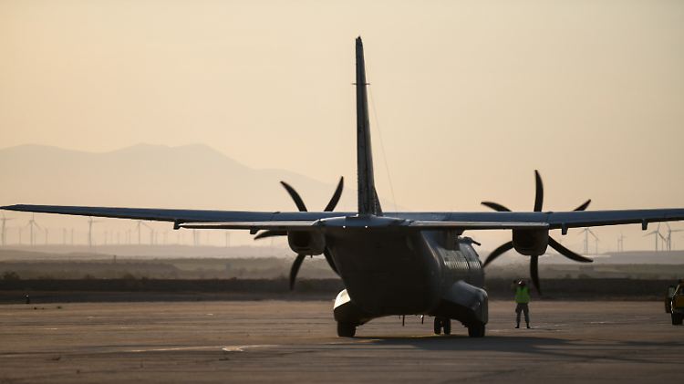 Bis Dienstag wollen die USA noch auf dem Airport in Kabul stationiert sein.
