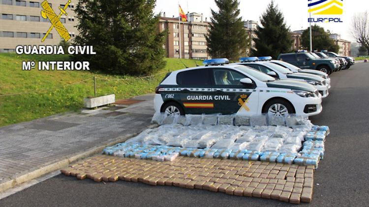 Die spanische Polizei beschlagnahmte 280 Kilogramm Haschisch und eine halbe Tonne Marihuana.