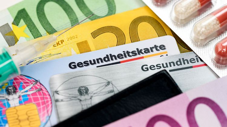Die gesetzlichen Krankenkassen befürchten einen  baldigen Beitragsanstieg der Pflegeversicherung.