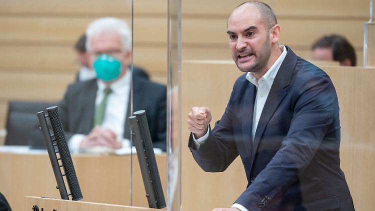 Baden-Württembergs Finanzminister Danyal Bayaz verteidigt das Online-Meldeportal für Steuerhinterzieher.