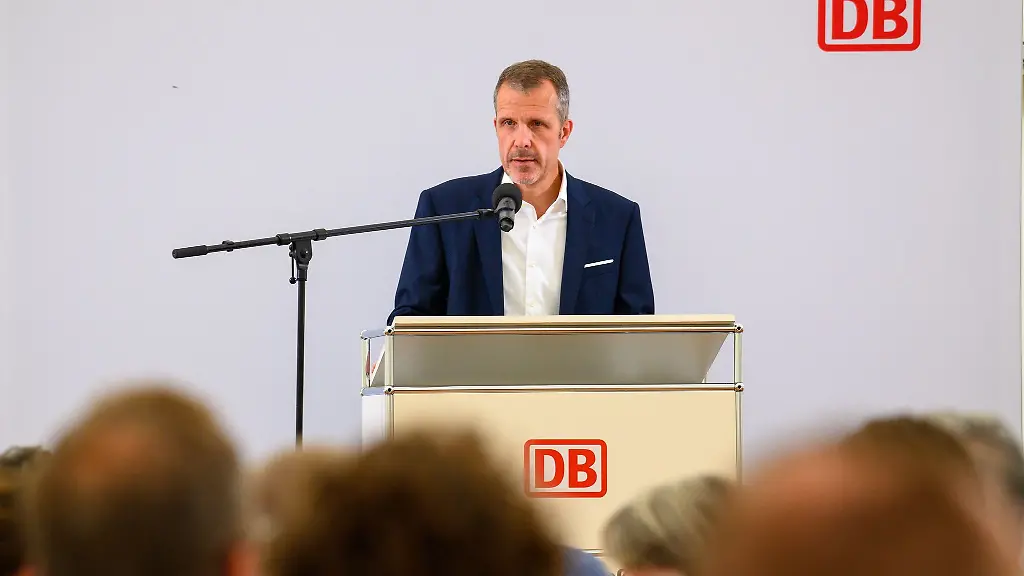 Die-Puenktlichkeitswerte-sind-inakzeptabel-raeumt-der-Konzernbevollmaechtigte-der-Deutschen-Bahn-fuer-Sachsen-Sachsen-Anhalt-und-Thueringen-Martin-Walden-ein