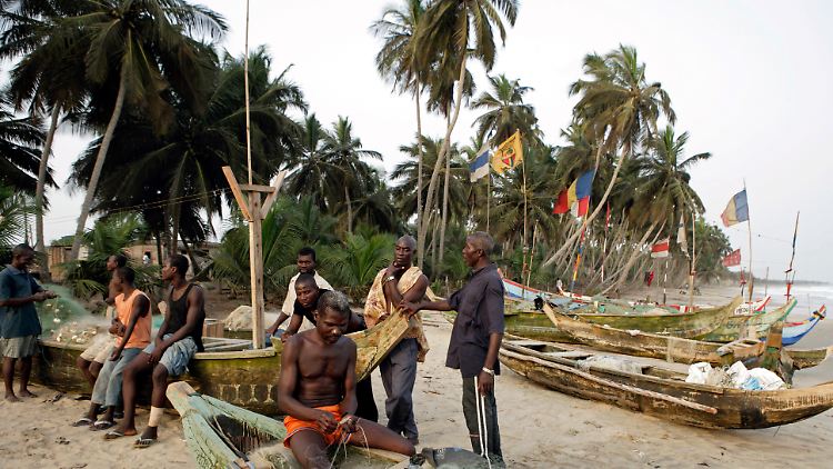 Claudia W. lebte zuletzt gemeinsam mit ihrer Tochter und ihrem Freund in einem kleinen Küstenort in Ghana. 