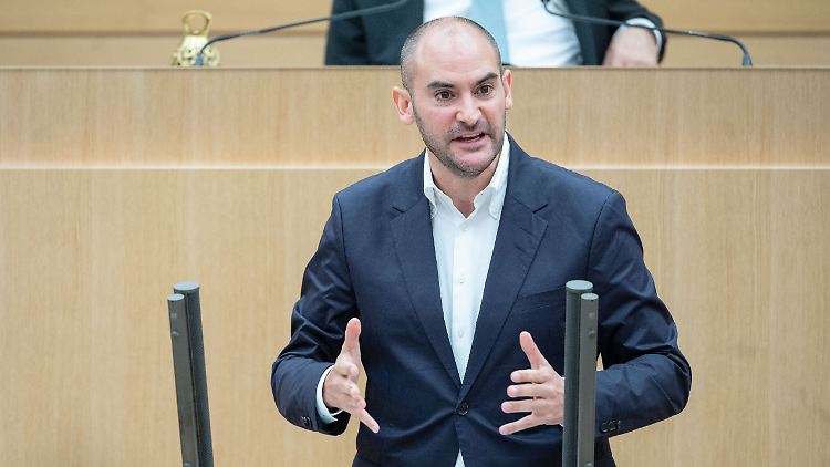 Bayaz ernet im Netz teils heftige Kritik für die Meldeplattform.