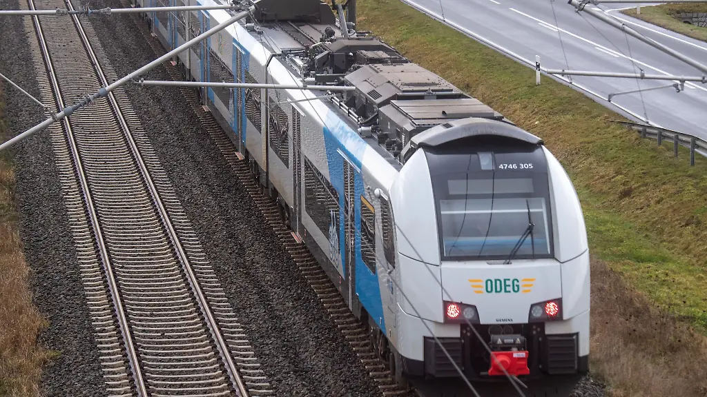 Auf-Ruegen-rollt-ab-dem-Wochenende-fuer-mehr-als-eine-Woche-praktisch-kein-Zug