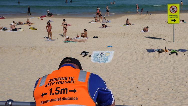Strandbesuch nur mit Abstand: Rund um Sydney gelten derzeit strenge Auflagen.