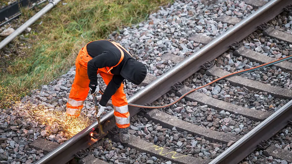 Die-Bauarbeiten-auf-der-Bahnstrecke-Forchheim-Eggolsheim-endeten-im-November