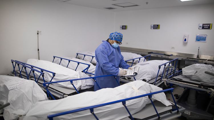 Corona-Tote liegen in einer Klinik der kolumbianischen Gemeinde Zipaquira.